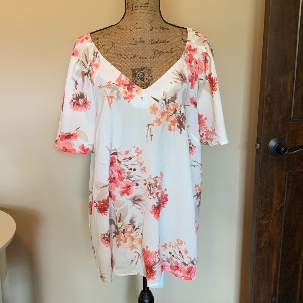 Beautiful plus blouse-New!